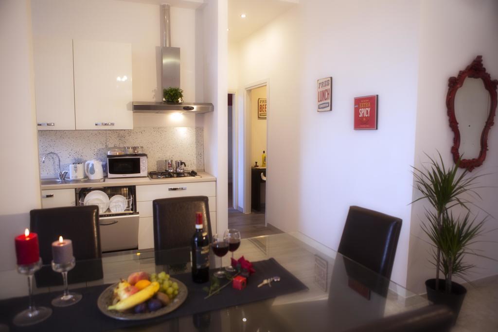 Luxury Domus Amadeus Appartement Rome Buitenkant foto